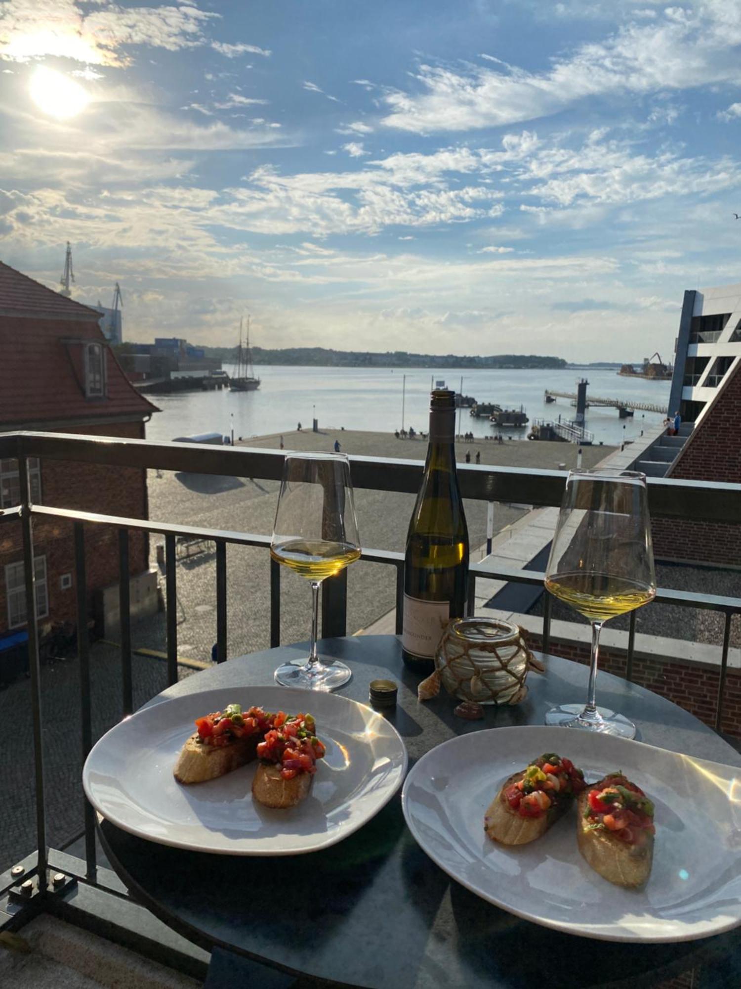 Meerblick, Balkon Und Private Sauna Im Historischen Getreidespeicher Wißmar Eksteriør billede